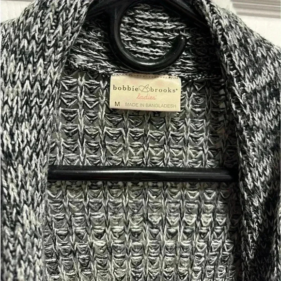 BOBBIE AND BROOKS SALT AND PEPPER GRAY CARDIGAN - Picture 3 of 3
